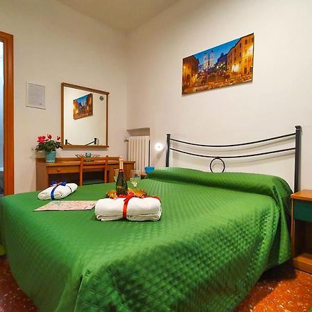 Отель A Casa Simpatia - A Richiesta Parcheggio Gratuito ! Рим Экстерьер фото