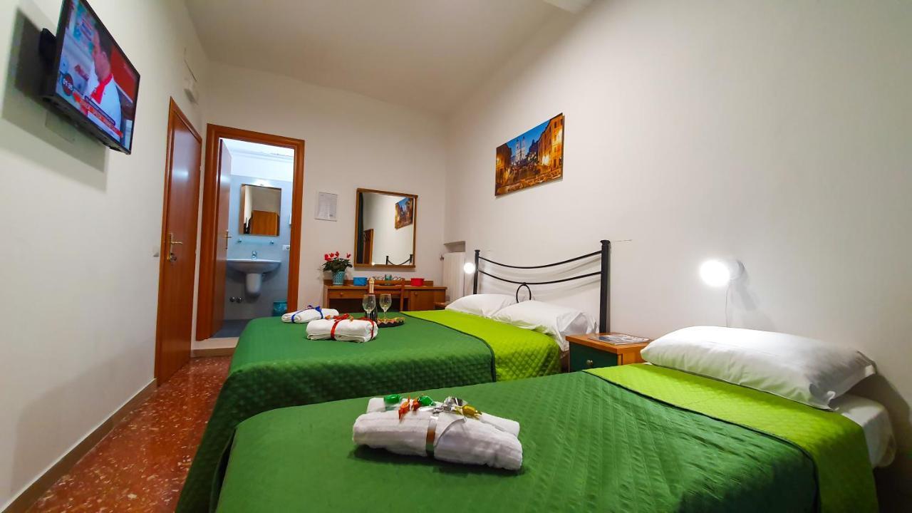 Отель A Casa Simpatia - A Richiesta Parcheggio Gratuito ! Рим Экстерьер фото
