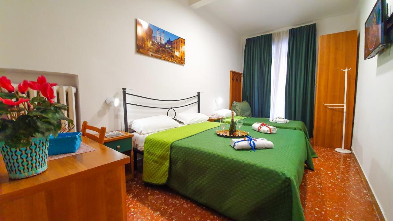 Отель A Casa Simpatia - A Richiesta Parcheggio Gratuito ! Рим Экстерьер фото